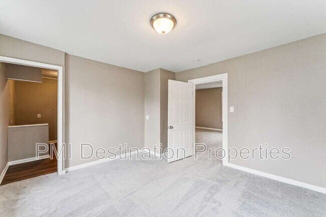 Building Photo - 4041 Ruby Ave