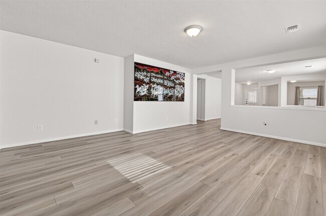 Building Photo - 7554 Appleberry Dr