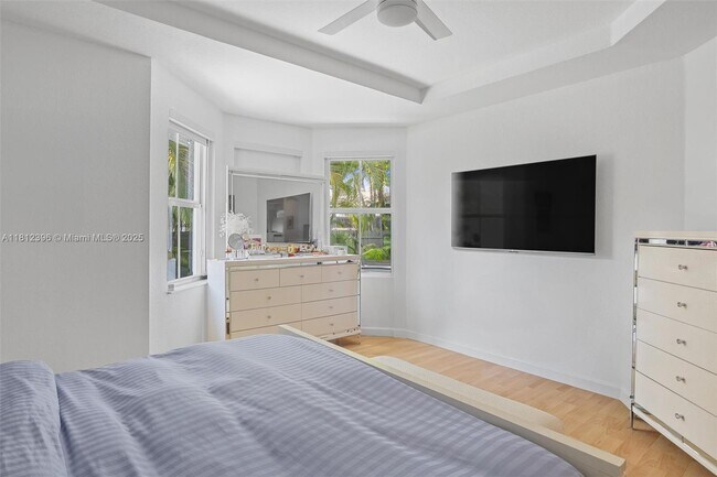 Building Photo - 11255 NW 77th Terrace