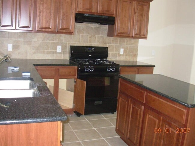 Building Photo - 12216 Buzz Schneider Ln