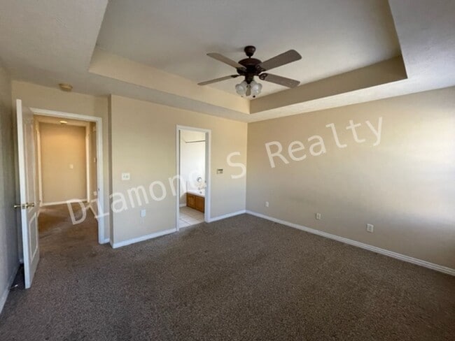 Building Photo - Lovely 3 bedroom home available!  Sequiota...