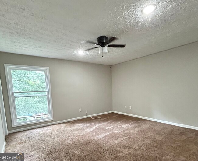Building Photo - 3193 Abbeywood Dr