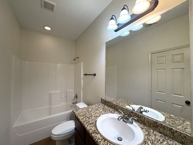 Building Photo - 3353 Keefer Loop
