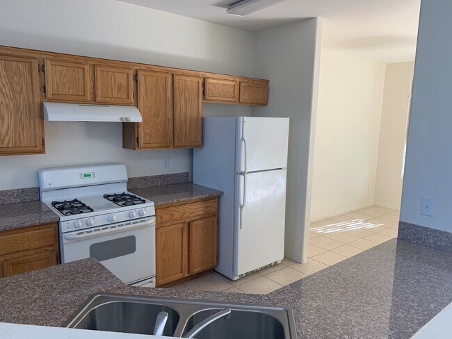 Building Photo - TWO STORY 4 BED 2.5 BATH HOME IN THE CACTUS SPRINGS GATED COMMUNITY