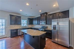 Building Photo - 1812 Rutgers Ln