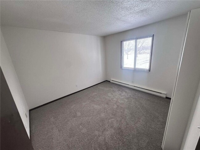 Building Photo - 408 Park Ave