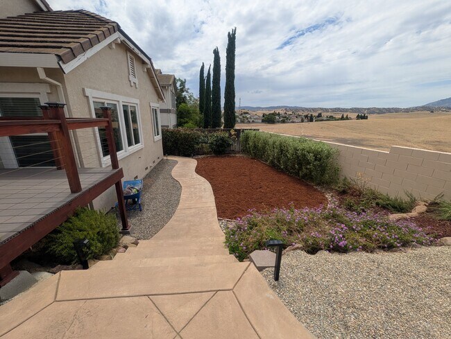 Building Photo - 2691 Presidio Dr