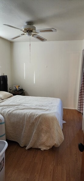 Building Photo - 631 Lafayette Dr NE