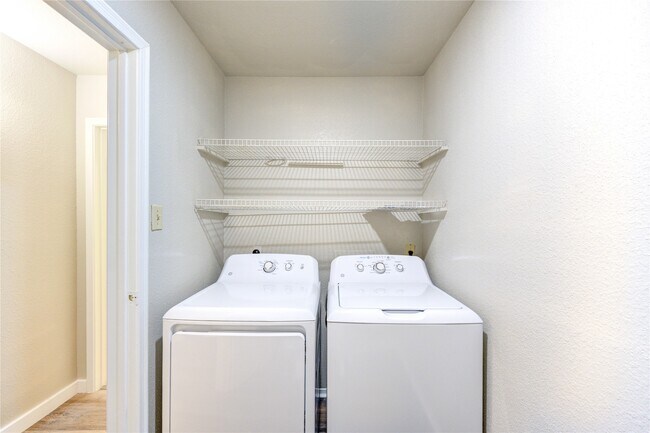 Building Photo - 6500 Sands Point Dr