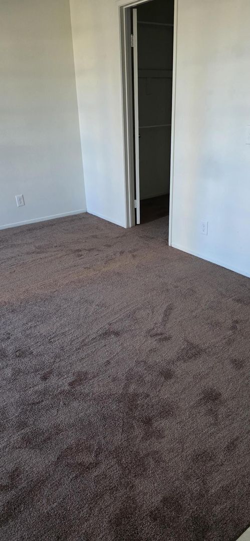 Building Photo - Southridge 4bed 2bath Beauty!