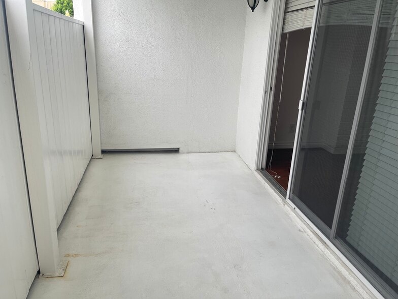 Patio Area by Pool - 933 W Huntington Dr