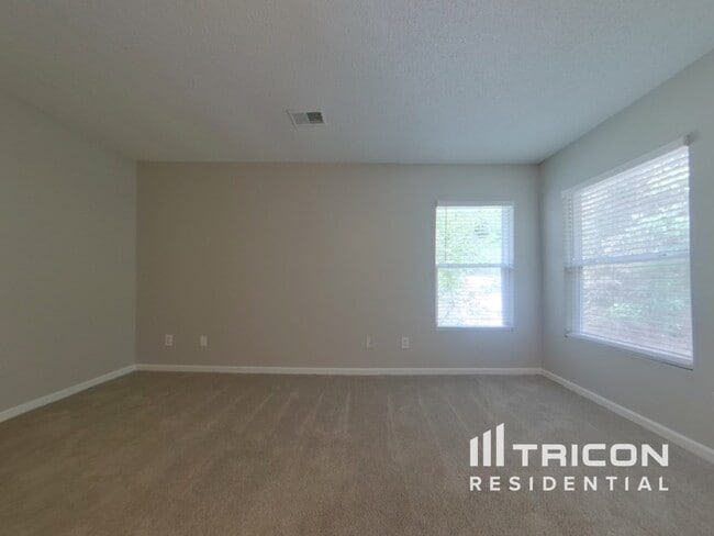 Building Photo - 244 Wild Olive Dr