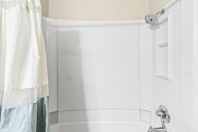 Building Photo - 214 Metz Dr