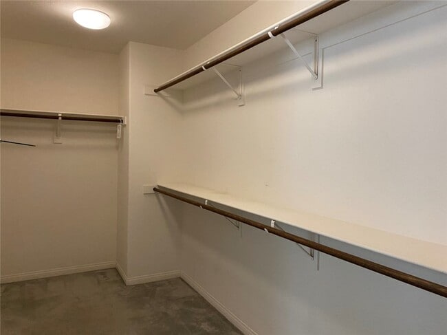 Building Photo - 34093 Lady Fern Ct