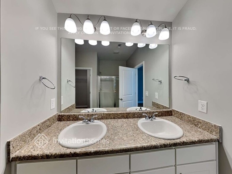 Building Photo - 243 Sage Dr