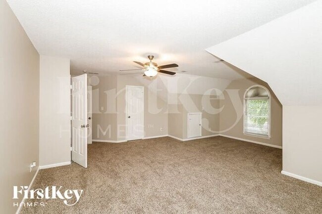 Building Photo - 6806 Neuhoff Ln