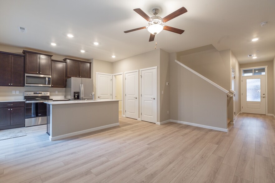 Building Photo - 2016 NE 101st Cir