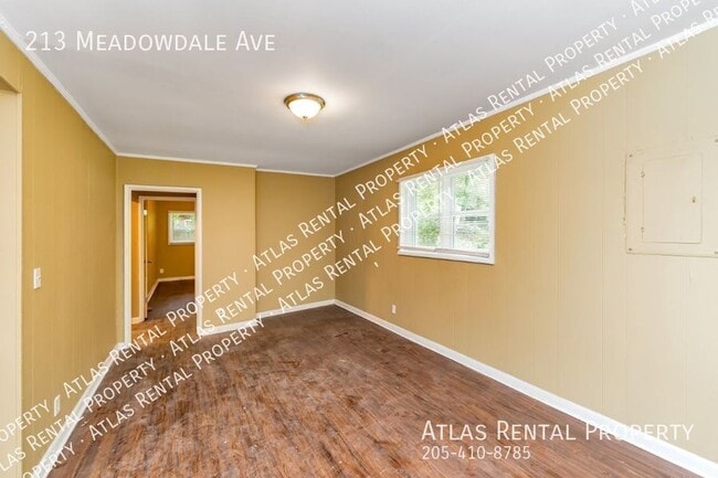 Building Photo - 213 Meadowdale Ave