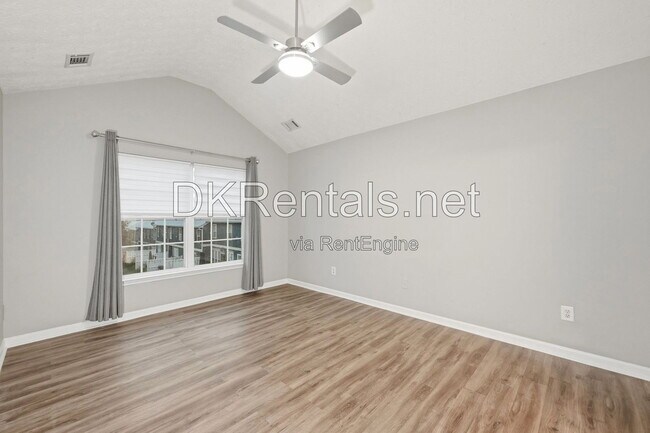 Building Photo - 6311 Shoreview Cir