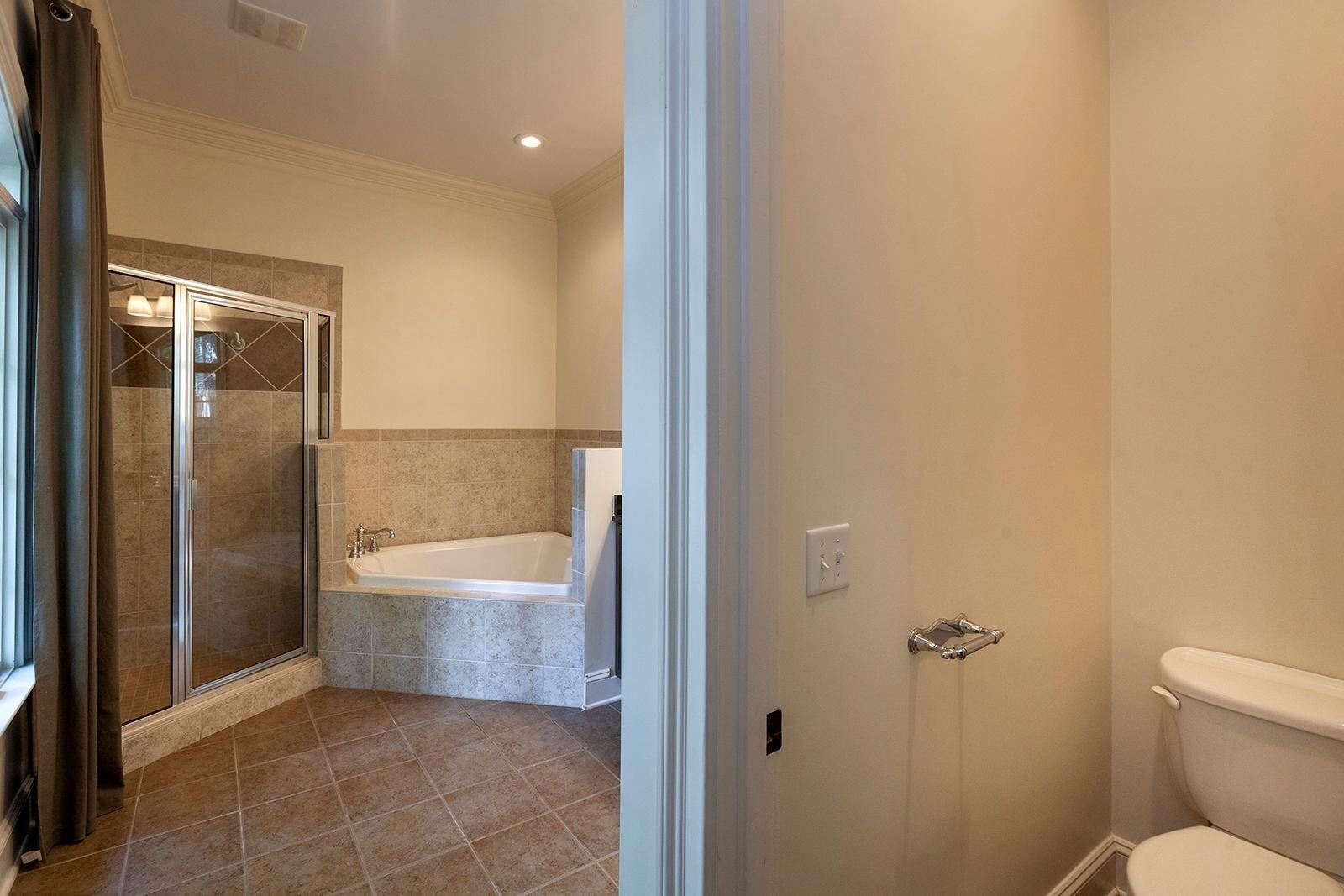 Building Photo - 8819 Provence Village Lane