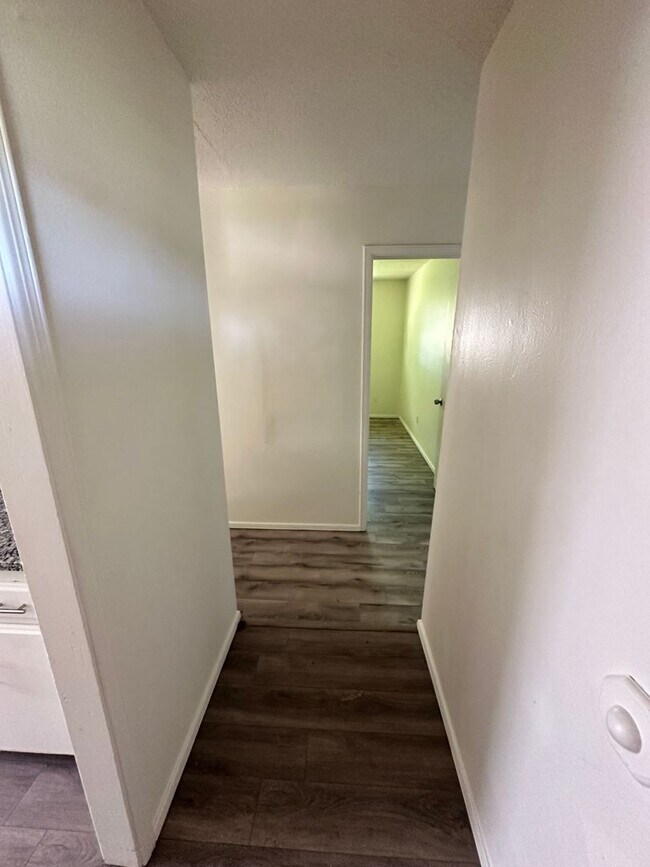 Building Photo - 3 bed 1.5 bath NW OKC