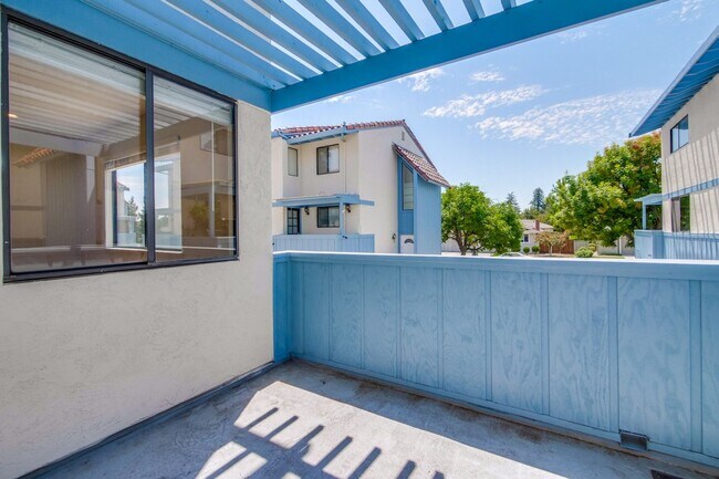 Building Photo - Condo Near Cupertino High | Updated Kitche...