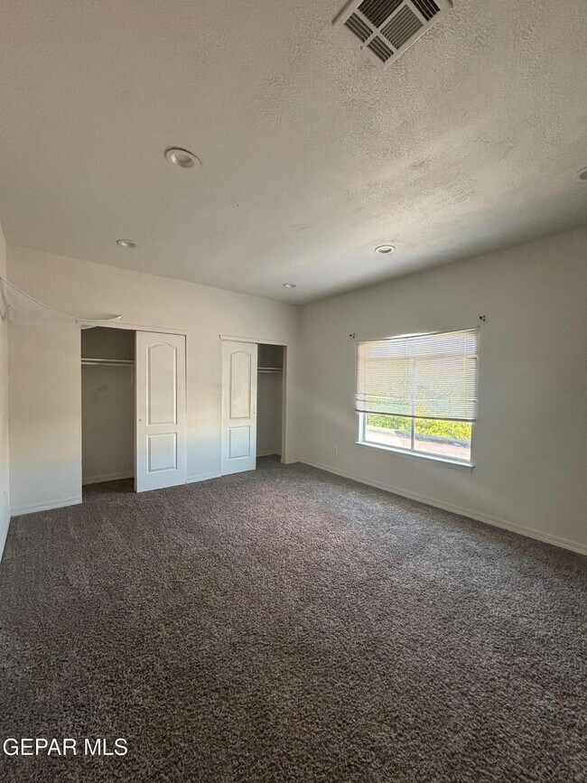 Building Photo - 12444 Sombra Grande Dr