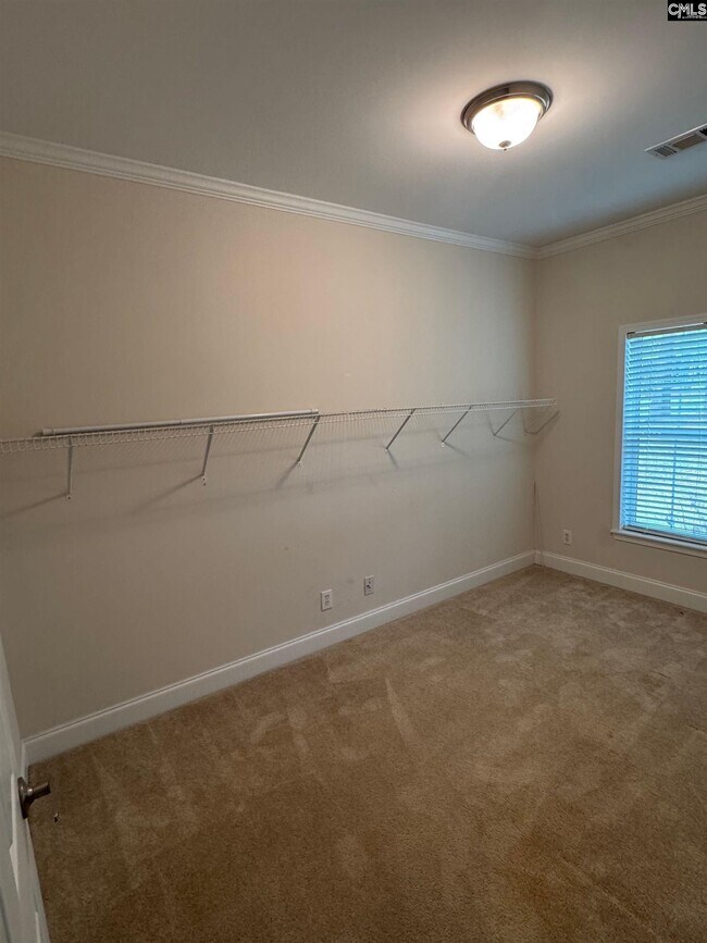 Building Photo - 121 Summerfield Dr