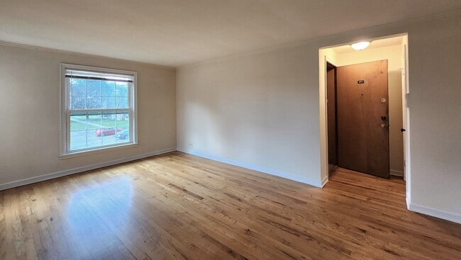 Building Photo - 4257 W Nelson St