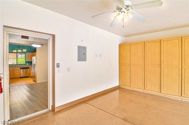 Building Photo - 5250 S Rainbow Blvd