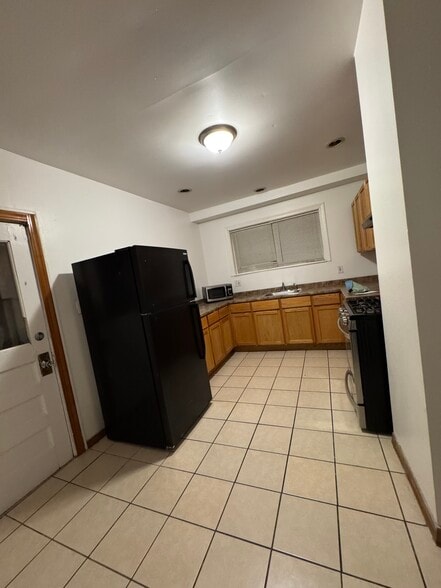 Kitchen - 104 W Main St