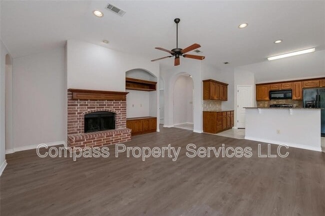 Building Photo - 3120 Lippizan St