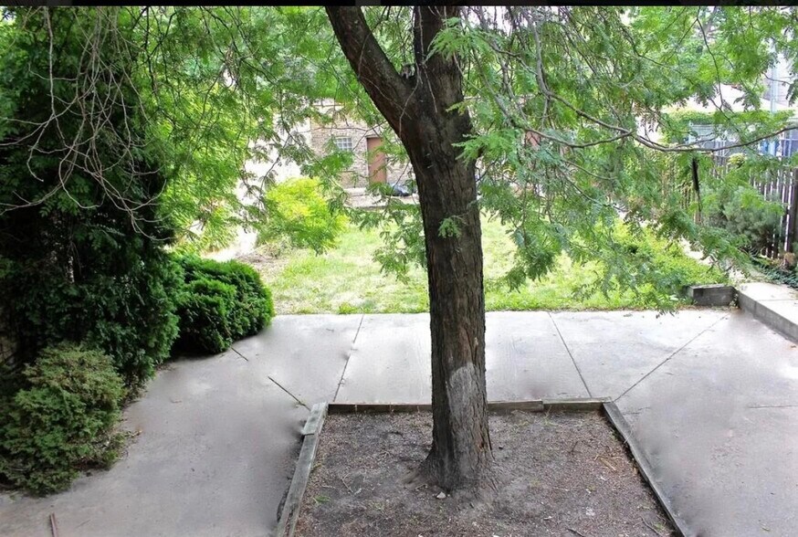 Building Photo - 2117 N Kedzie Blvd