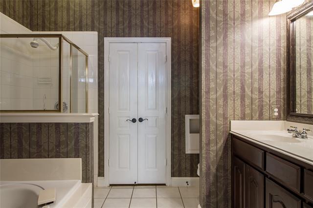 Building Photo - 8505 Olivia St