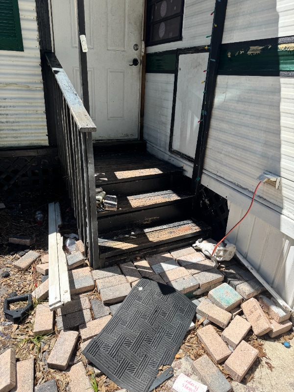 Building Photo - 4115 Aurora Rd