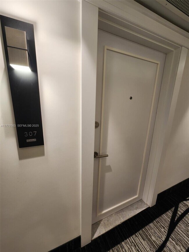 Building Photo - 3180 S Ocean Dr