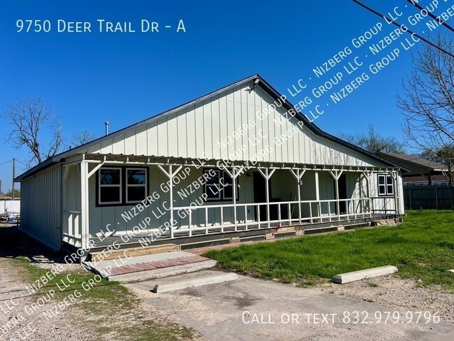 Building Photo - 9750 Deer Trail Dr