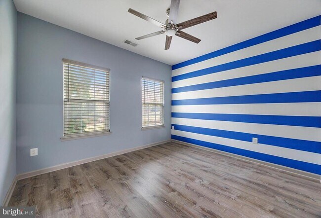 Building Photo - 8390 Ice Crystal Dr