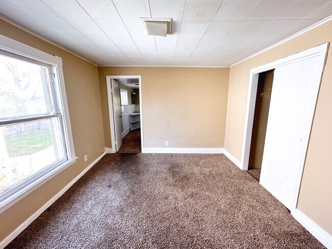 Building Photo - 50 Sherwood Ave
