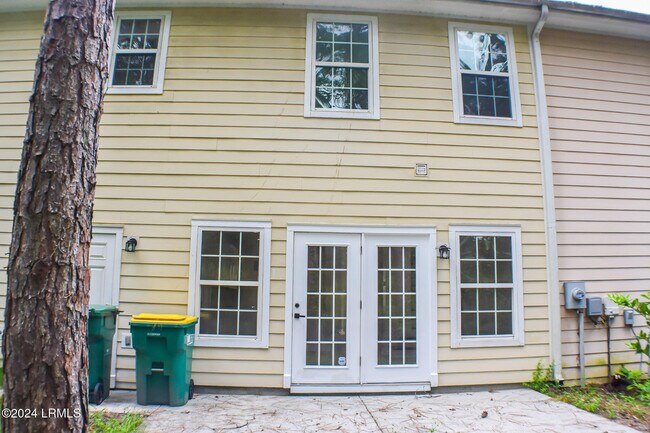 Building Photo - 43 Blue Haw Ct