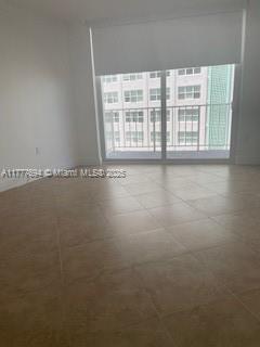Building Photo - 1228 West Ave