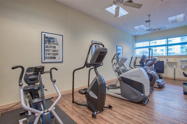 Building Photo - 1520 Gulf Blvd