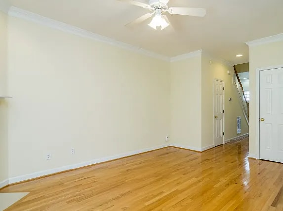 Building Photo - 5404 Goldenglow Way