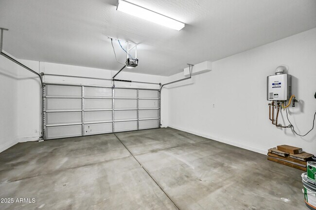 Building Photo - 3817 N 100th Dr
