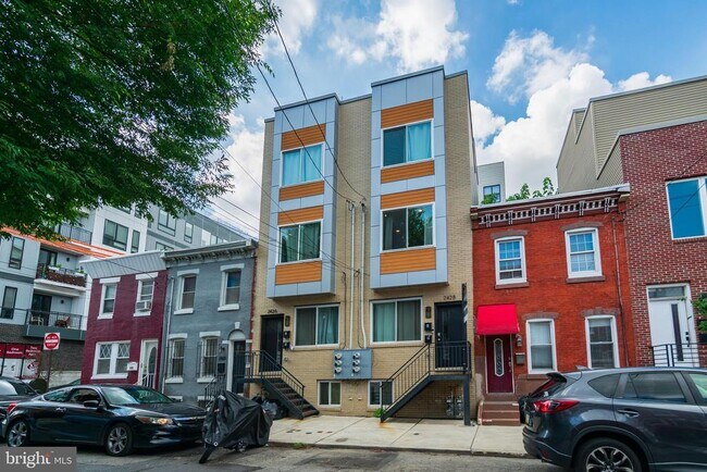 Building Photo - 2428 Jasper St