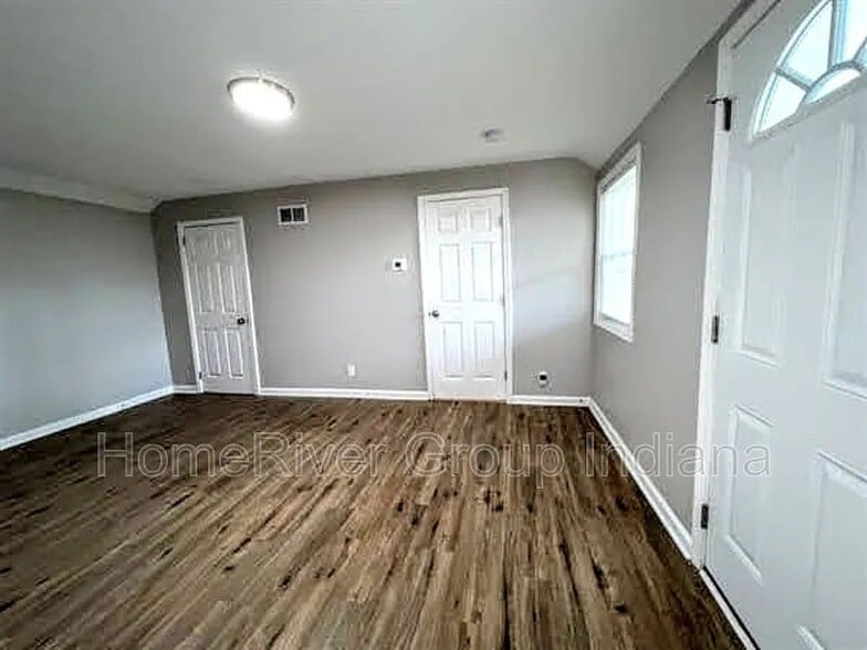 Building Photo - 226 Clay St