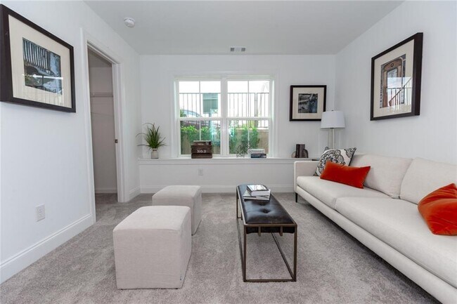 Building Photo - 4470 Sims Park Pl.