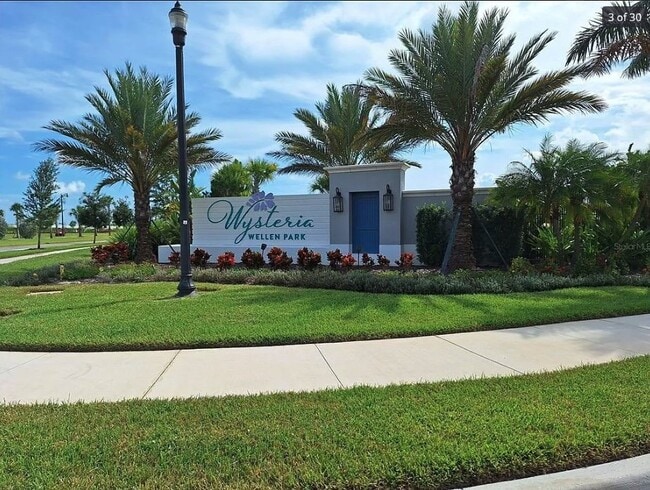 Building Photo - Annual Rental 3 Bedroom 2 Bathroom Single Family Home in Gated Community of Wellen Park