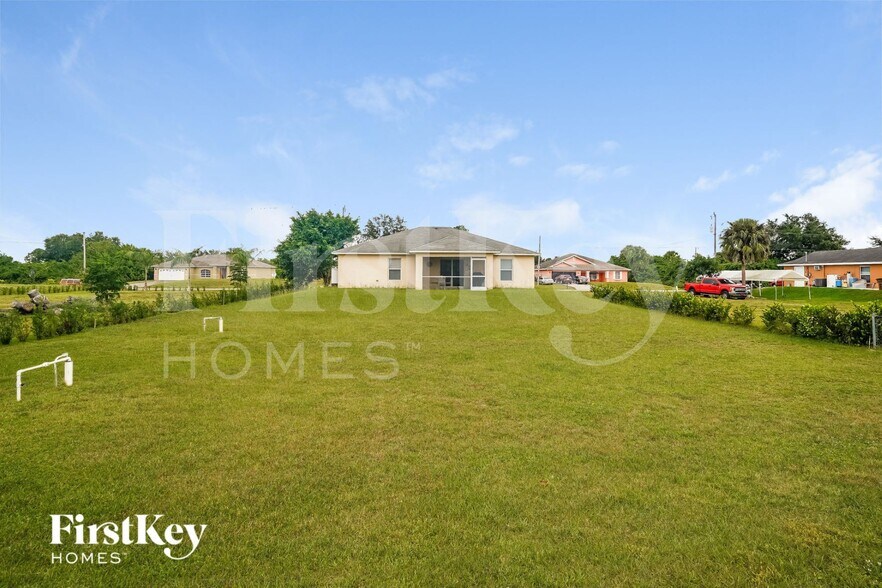 Building Photo - 3726 6th St W