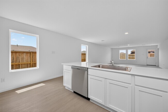 Building Photo - 28938 Rustic Windmill Wy